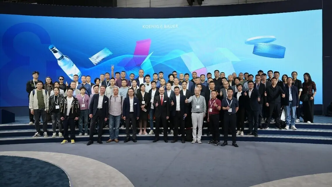 Foto 4: Delegationen