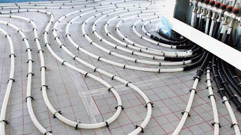 heating pipes marked with continuous inkjet printer alphajet