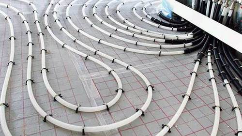 heating pipes marked with continuous inkjet printer alphajet